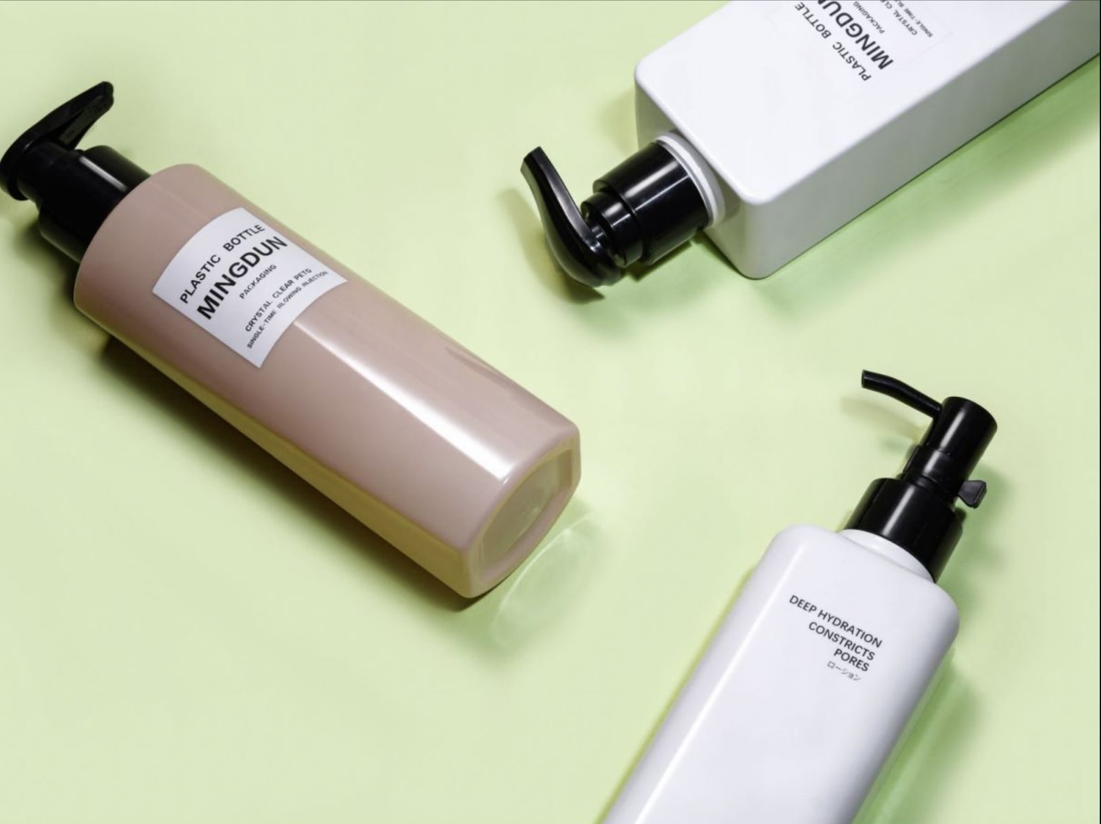 High-gloss pump bottles